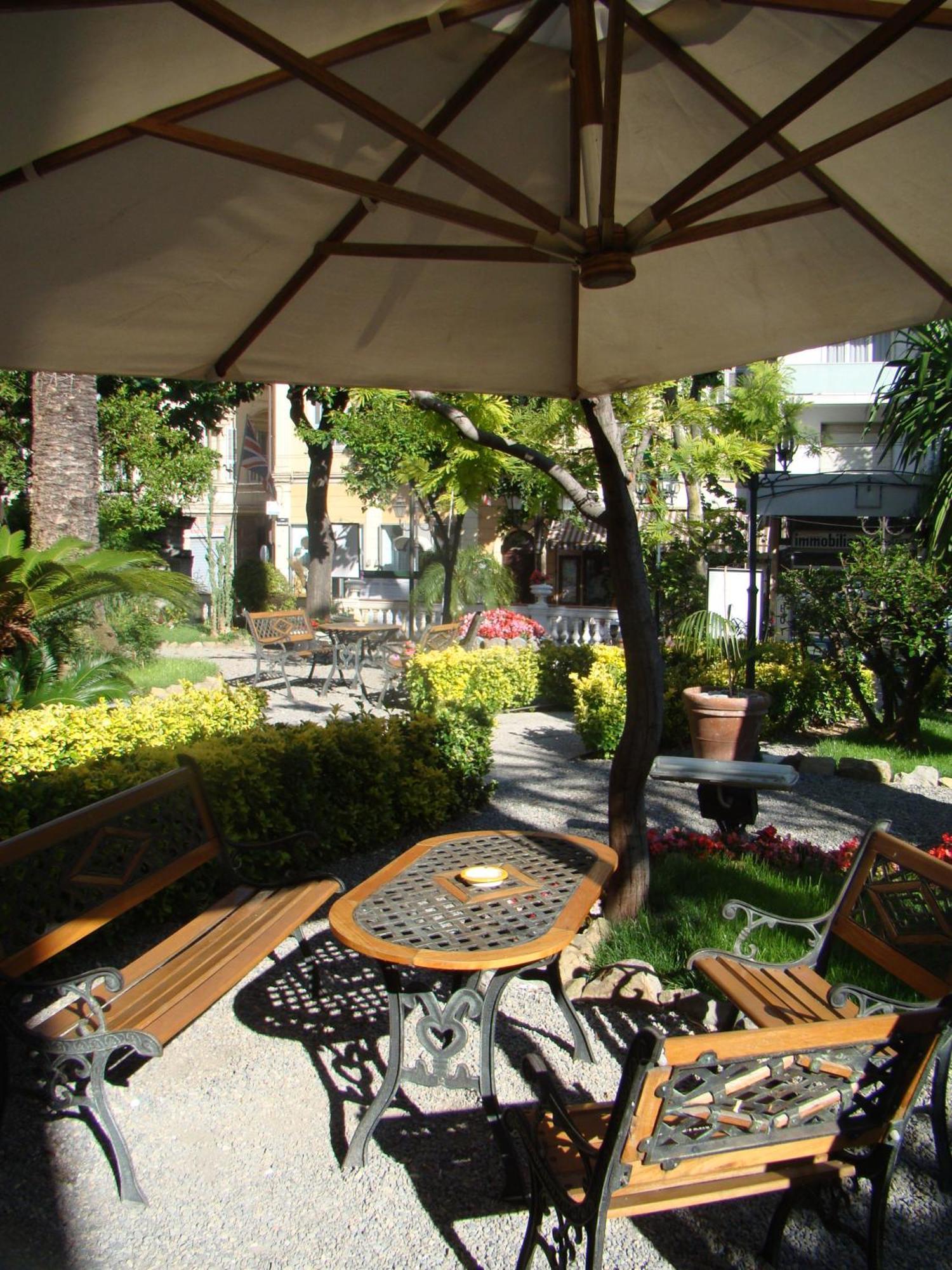 Hotel Alexander & Spa Sanremo Exterior photo